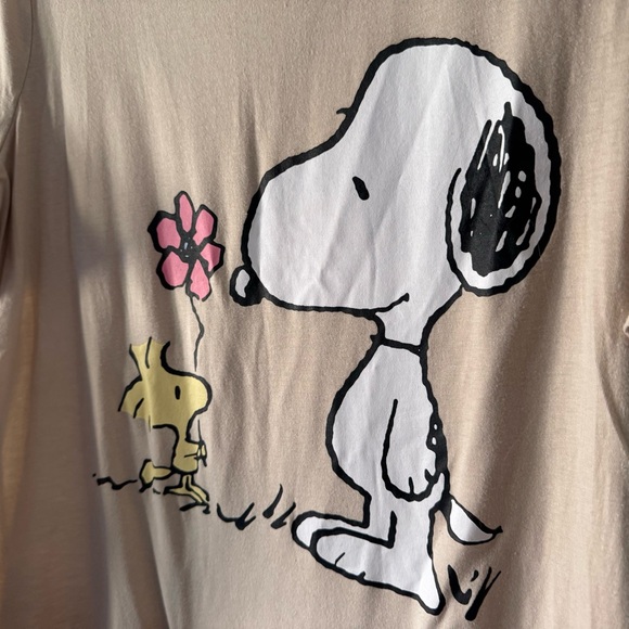 Peanuts Snoopy Woodstock Flower Graphic T-Shirt Nostalgic Plus 1X Cute Casual - Picture 4 of 8
